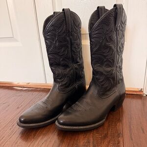 Ariat Men's Heritage R Toe Western Boot